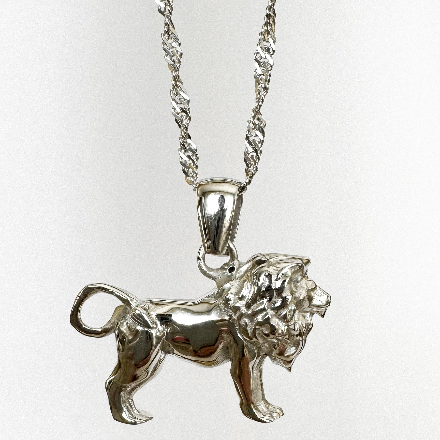The Leo Necklace